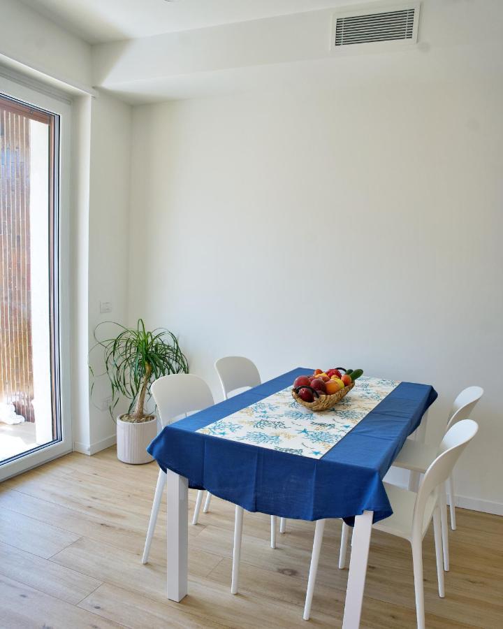 The Blue - Lake / City View Modern Apt Near Villa Olmo كومو المظهر الخارجي الصورة
