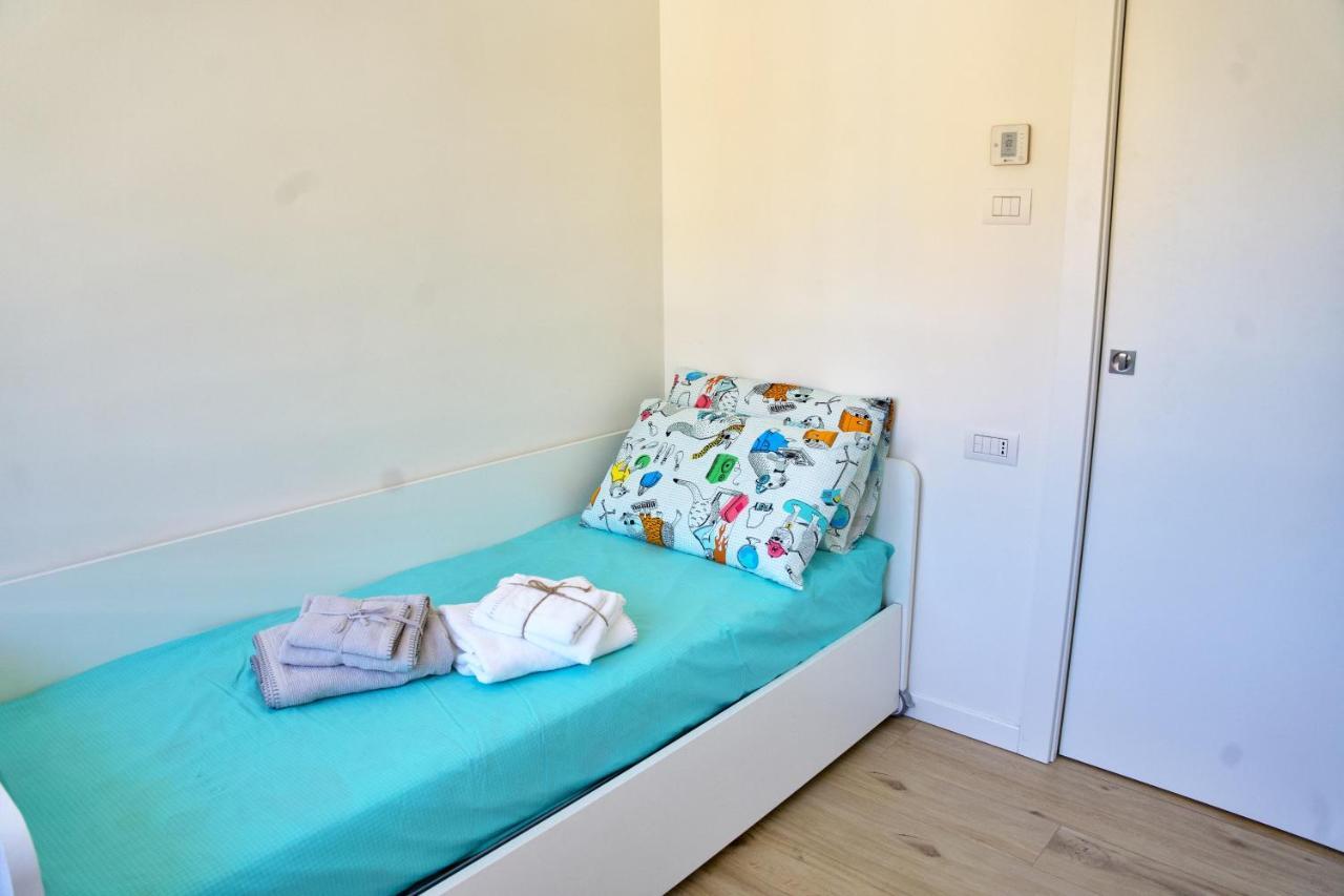 The Blue - Lake / City View Modern Apt Near Villa Olmo كومو المظهر الخارجي الصورة