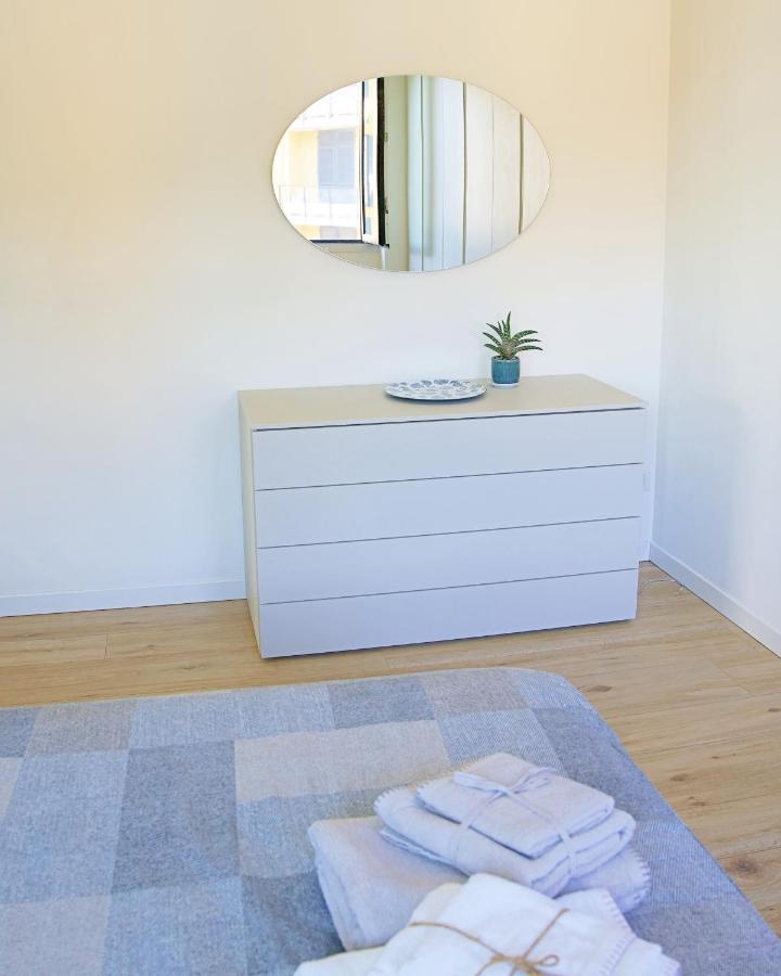 The Blue - Lake / City View Modern Apt Near Villa Olmo كومو المظهر الخارجي الصورة